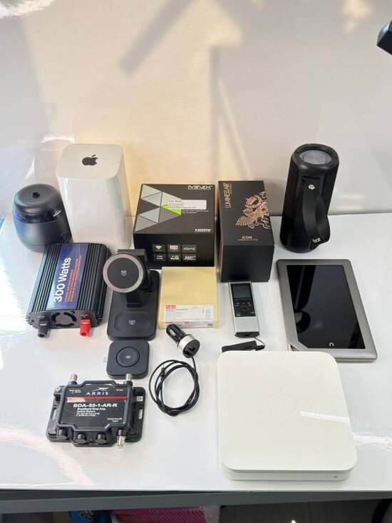 Other - Electronics Bundle / Reseller Lot – Apple, Nook, Olympus, Luminess Air & More